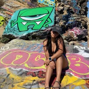 Meet your Posher, Ginny